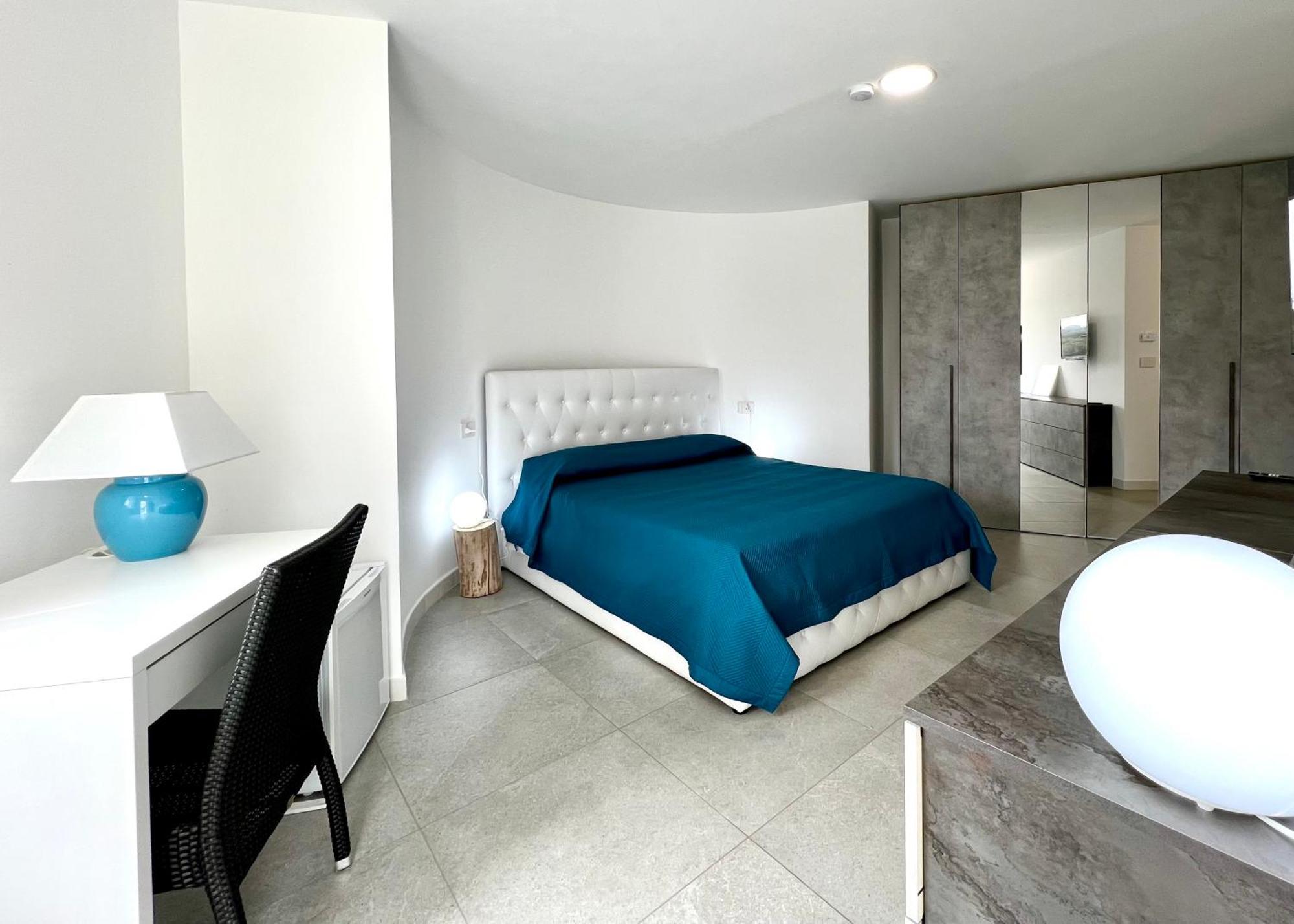 Sole Matto Rooms Olbia Bagian luar foto